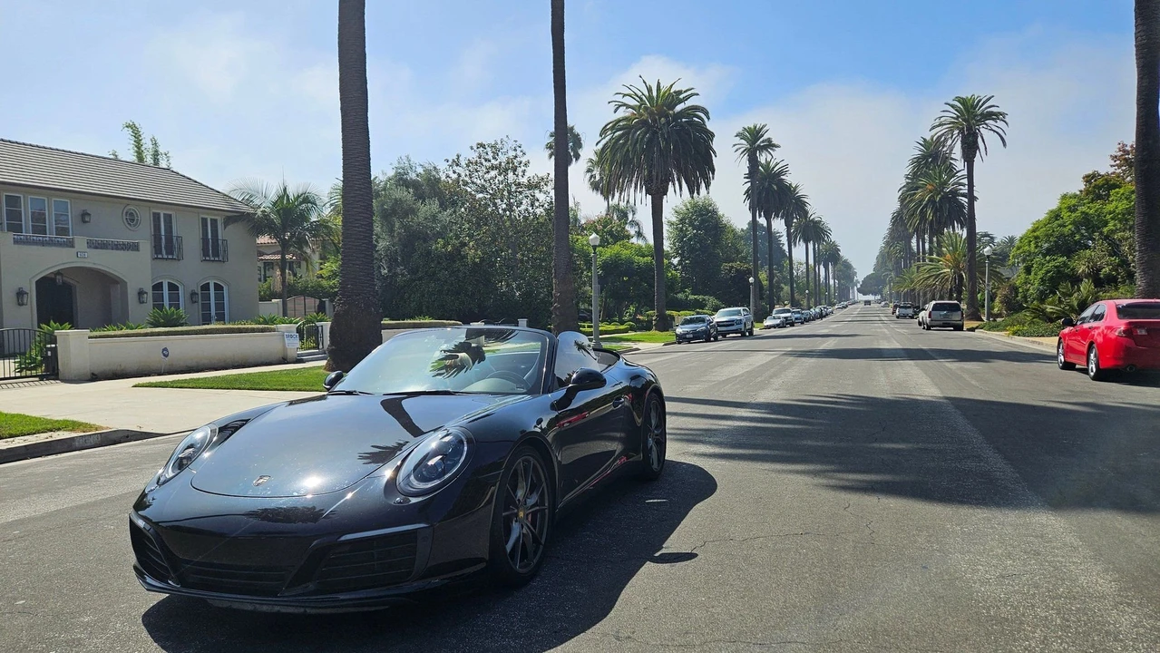2017 Porsche 991 Carrera S - Image 2 of 11
