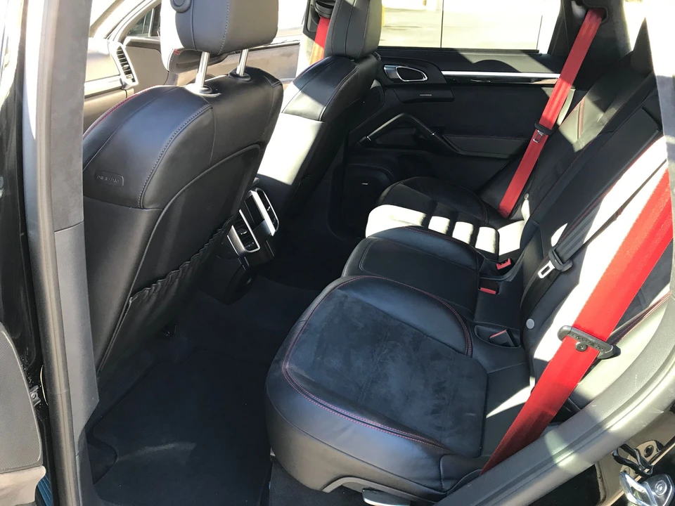 2017 Porsche 958 Cayenne GTS - Image 3 of 4