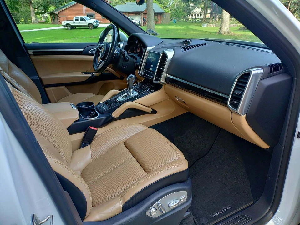2017 Porsche 958 Cayenne - Image 21 of 31
