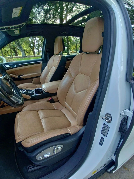 2017 Porsche 958 Cayenne - Image 13 of 31