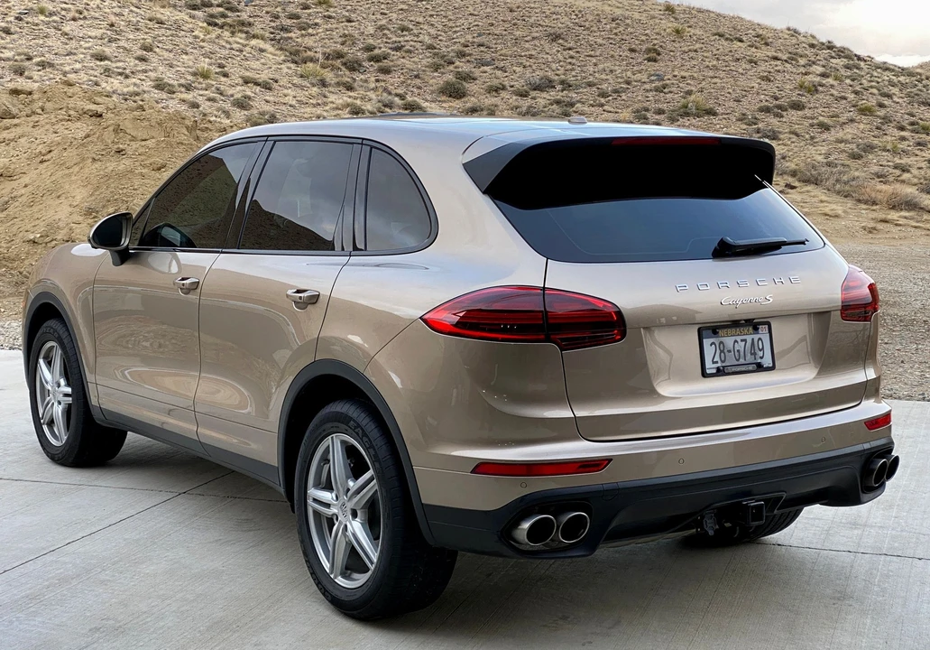 2017 Porsche 958 Cayenne S - Image 4 of 31