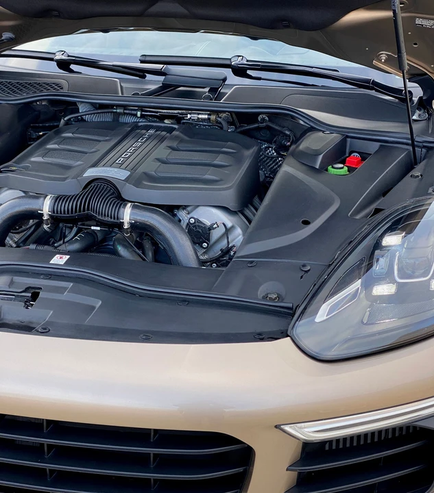 2017 Porsche 958 Cayenne S - Image 7 of 31