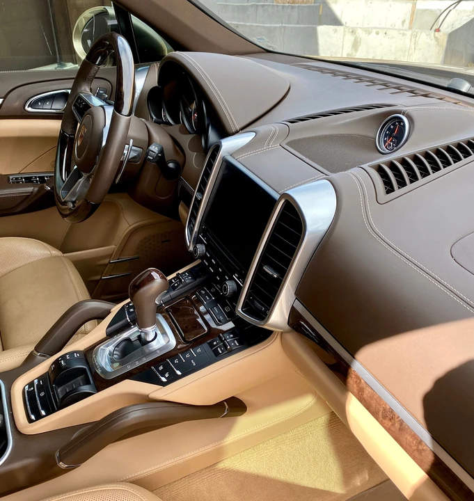 2017 Porsche 958 Cayenne S - Image 8 of 31