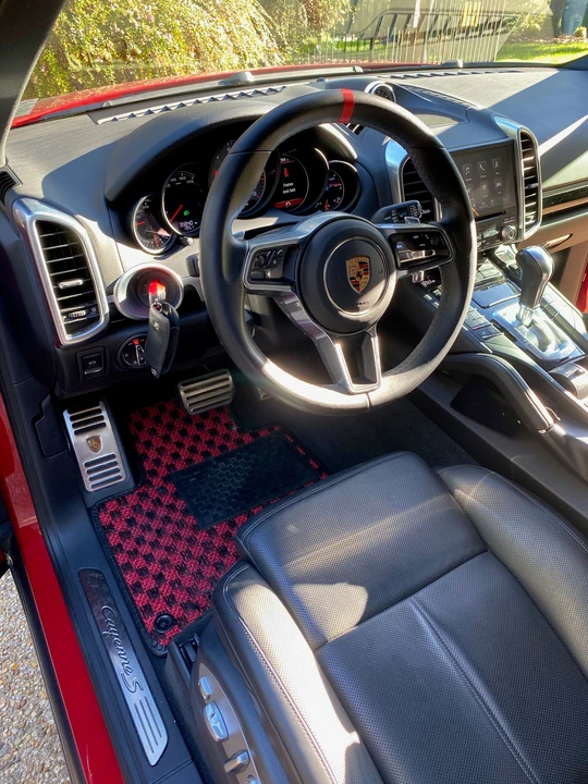 2017 Porsche 958 Cayenne S - Image 5 of 8
