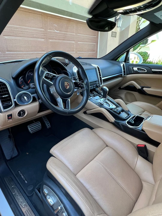 2017 Porsche 958 Cayenne S - Image 3 of 5