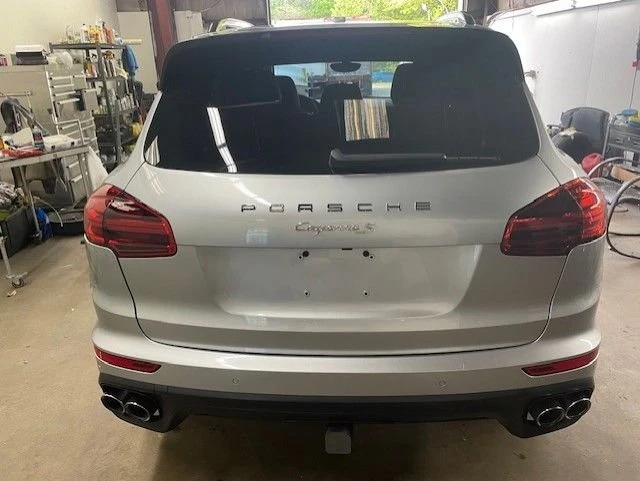 2017 Porsche 958 Cayenne S - Image 5 of 14