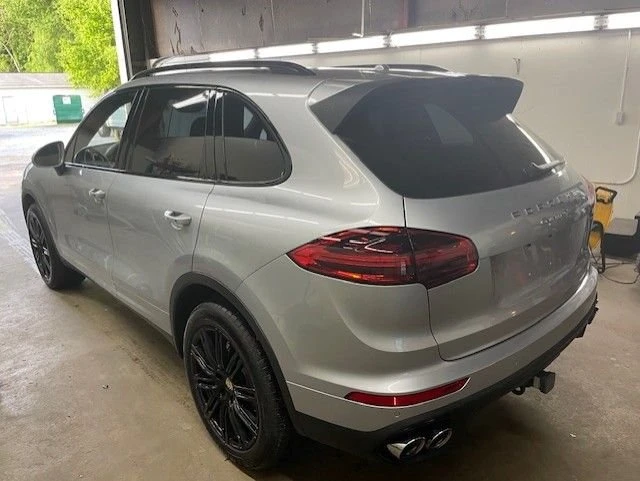 2017 Porsche 958 Cayenne S - Image 4 of 14