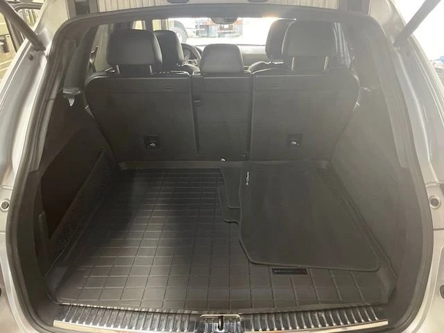 2017 Porsche 958 Cayenne S - Image 11 of 14