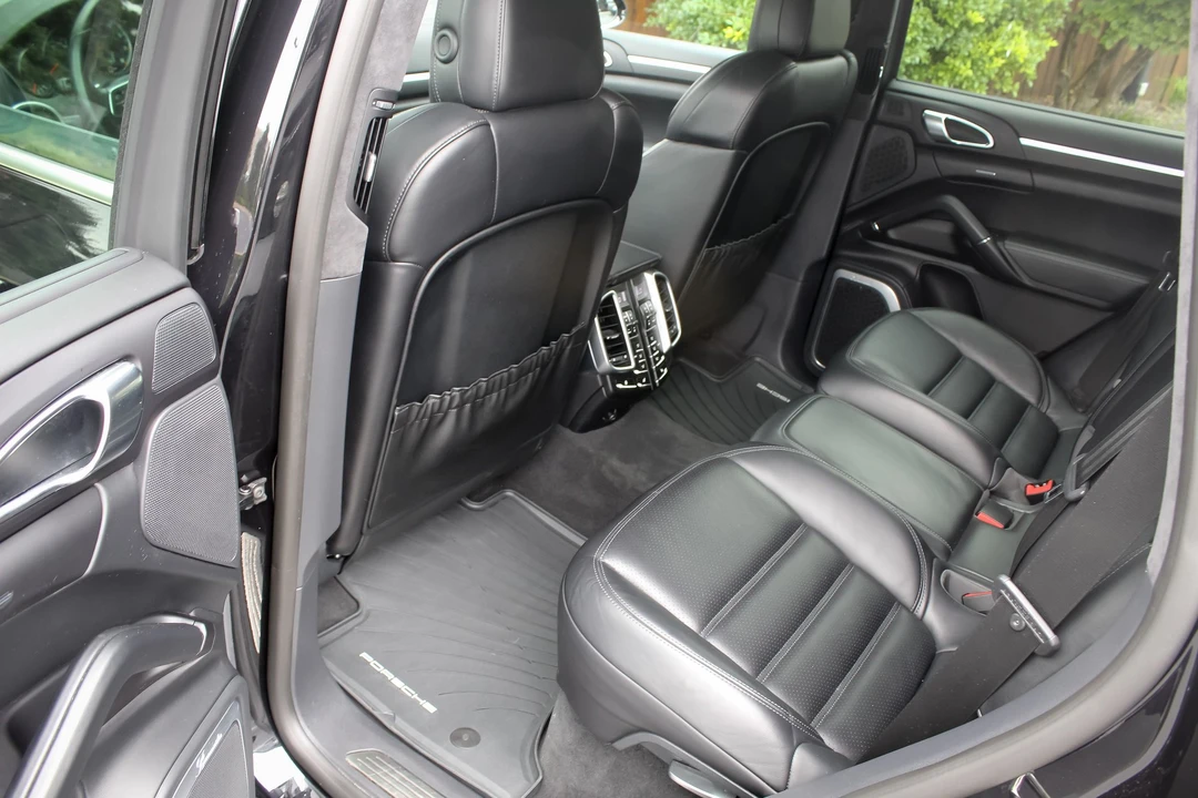 2017 Porsche 958 Cayenne Turbo - Image 12 of 17
