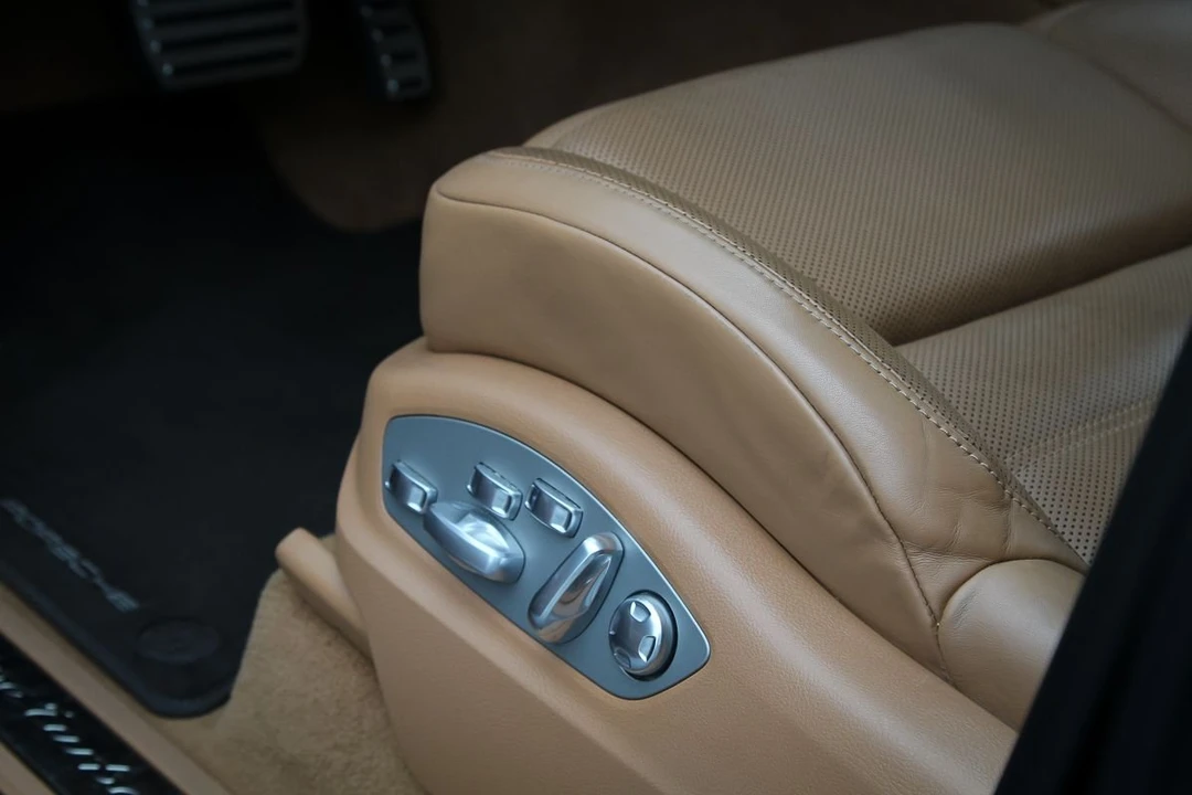 2017 Porsche 958 Cayenne Turbo S - Image 13 of 28