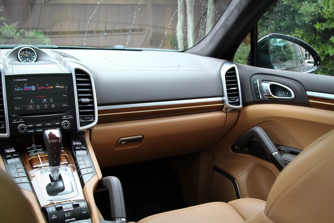 2017 Porsche 958 Cayenne Turbo S - Image 23 of 28