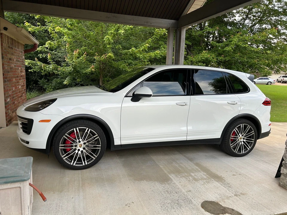 2017 Porsche 958 Cayenne Turbo - Image 2 of 22