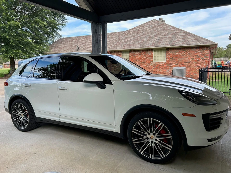 2017 Porsche 958 Cayenne Turbo - Image 5 of 22