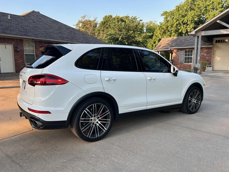 2017 Porsche 958 Cayenne Turbo - Image 18 of 22