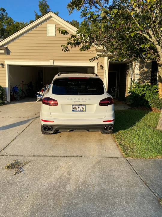 2017 Porsche 958 Cayenne Turbo - Image 3 of 4