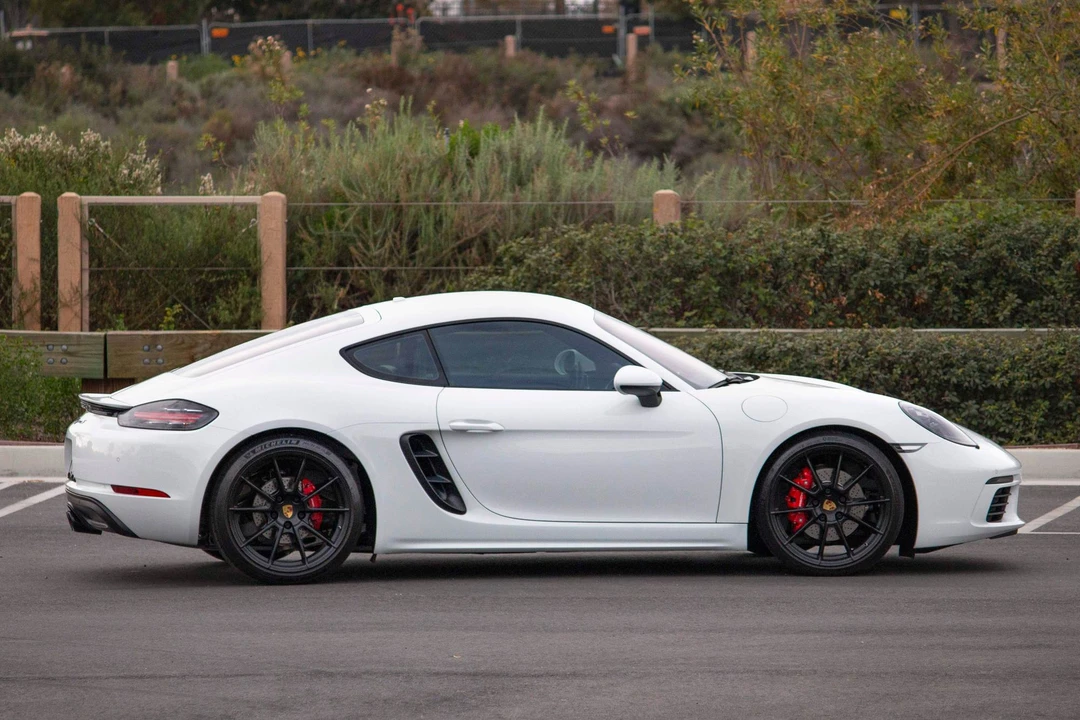 2017 Porsche 718 Cayman S - Image 3 of 11