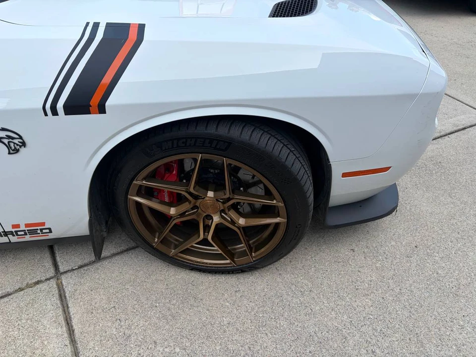2017 Dodge Challenger SRT Hellcat 3rd Gen - Image 5 of 8