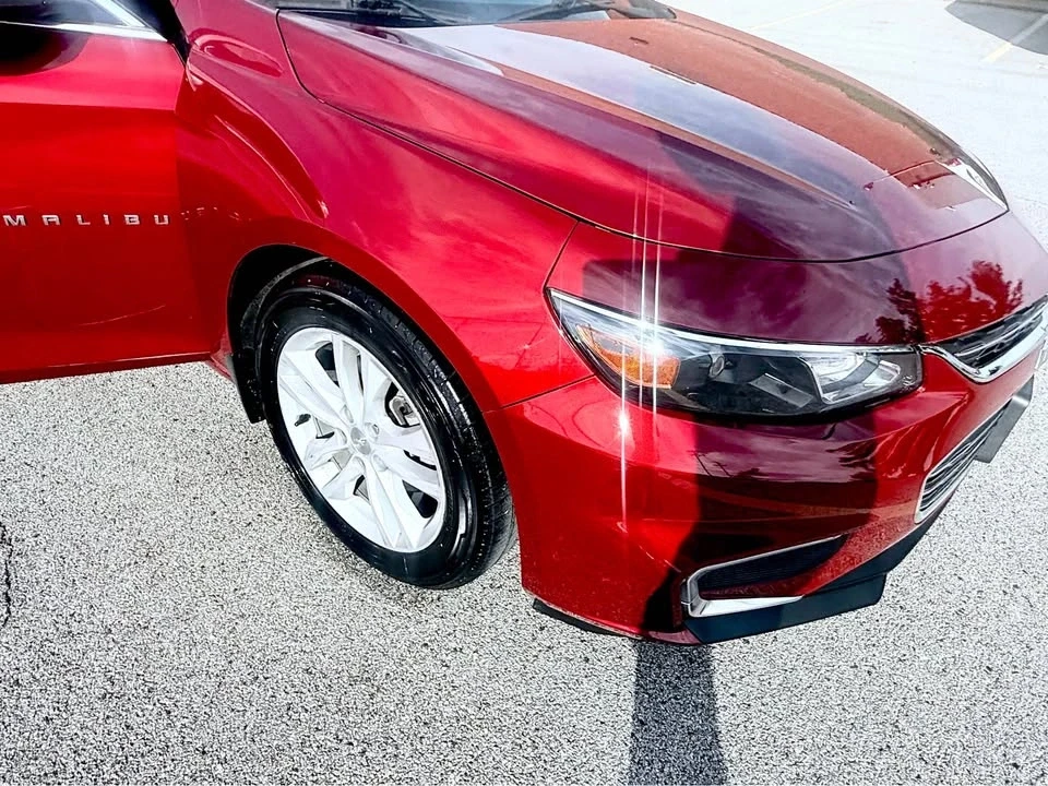 2017 Chevrolet Malibu - Image 2 of 9