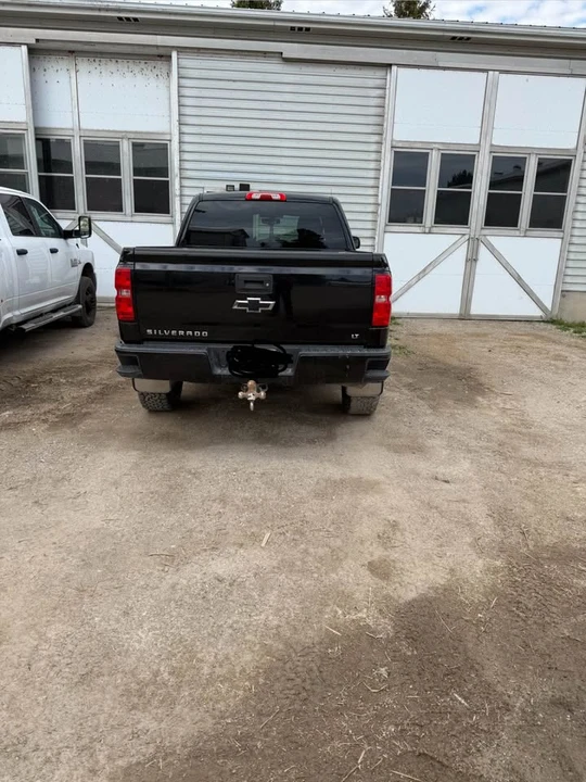 2017 Chevrolet Silverado 3rd Gen - Image 3 of 18