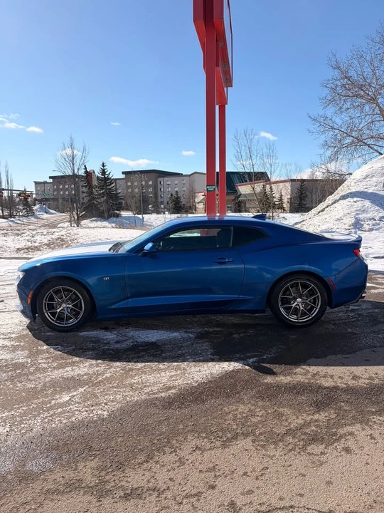 2017 Chevrolet Camaro 6th Gen - Image 5 of 11