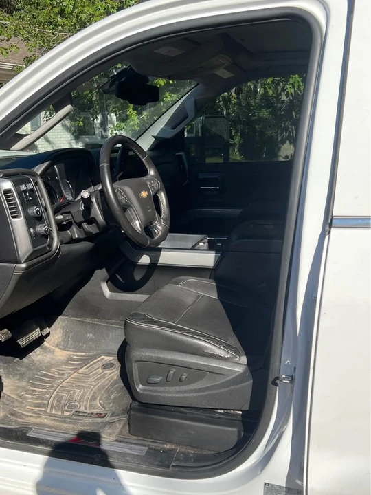 2017 Chevrolet Silverado Heavy Duty 3rd Gen - Image 3 of 5