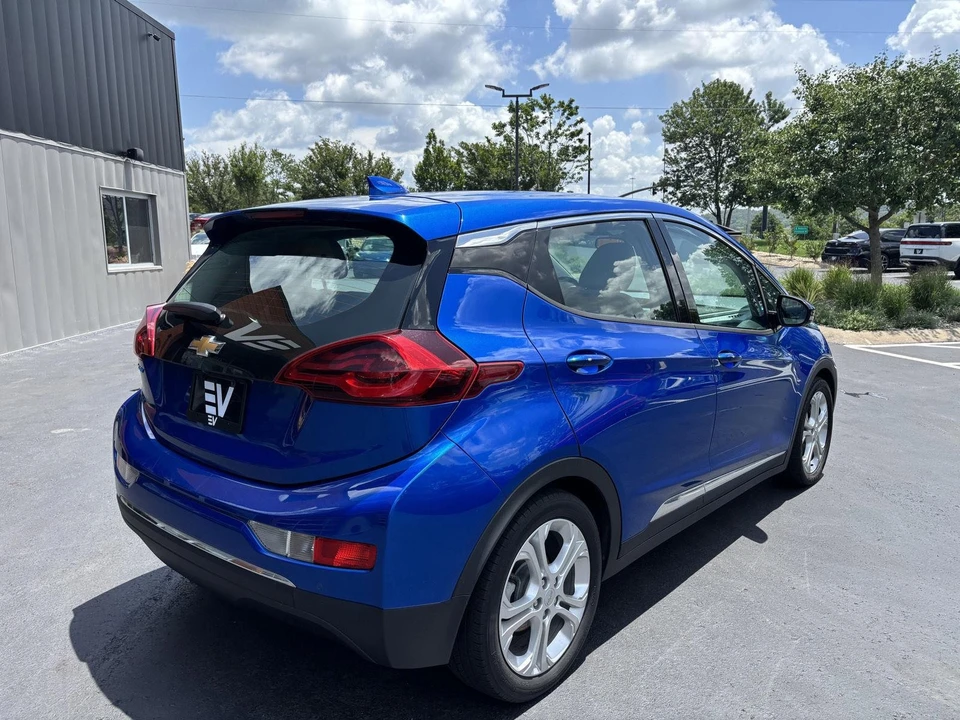 2017 Chevrolet Volt - Image 10 of 27