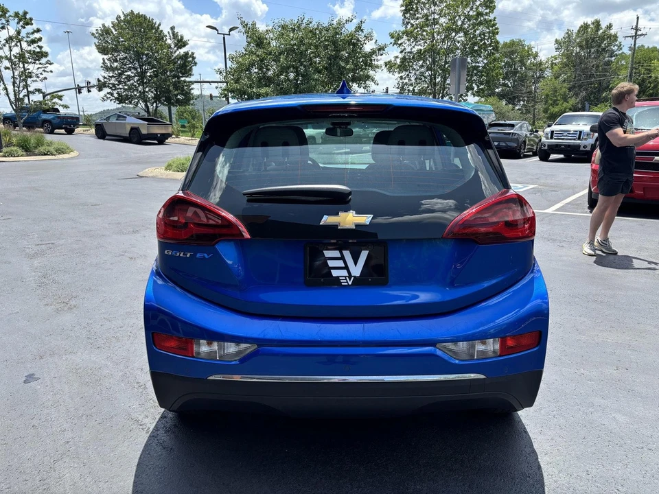 2017 Chevrolet Volt - Image 8 of 27