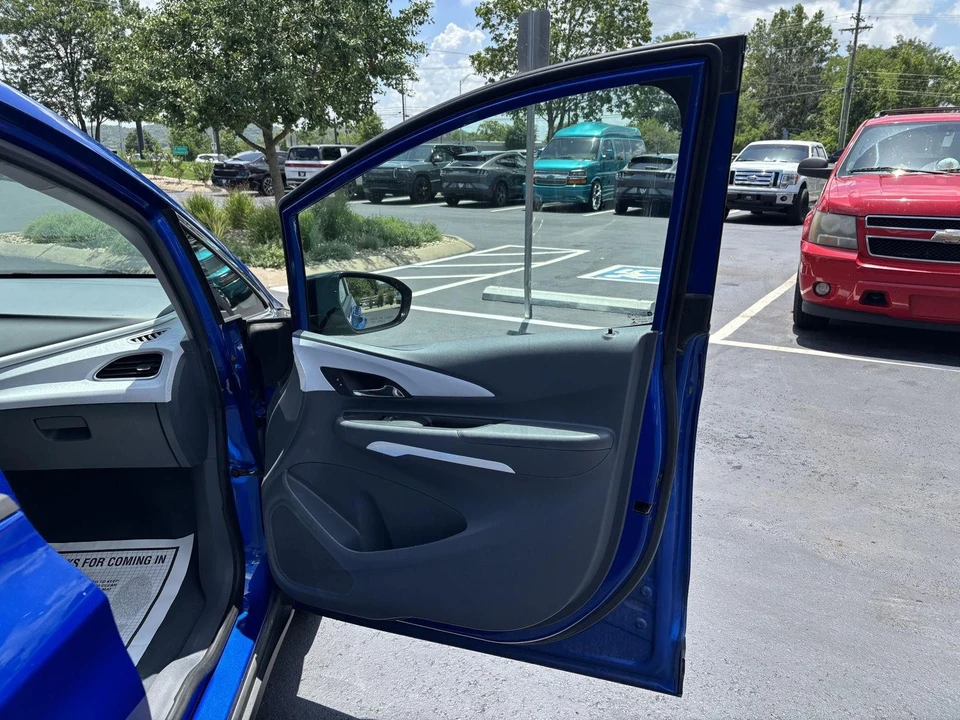 2017 Chevrolet Volt - Image 15 of 27