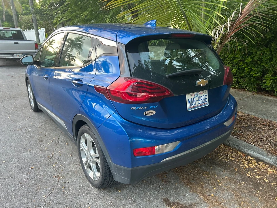 2017 Chevrolet Volt - Image 7 of 9