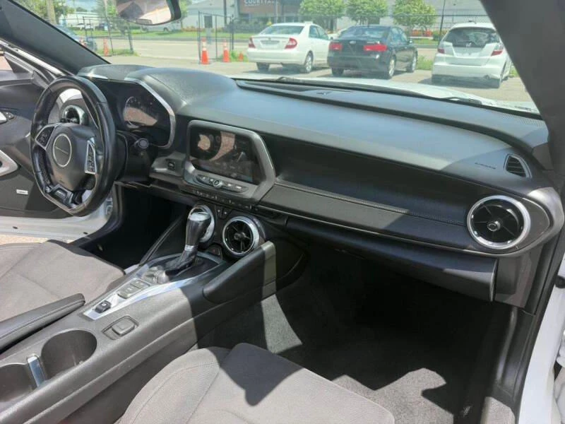 2017 Chevrolet Camaro 6th Gen - Image 9 of 17