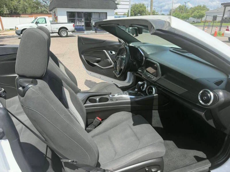 2017 Chevrolet Camaro 6th Gen - Image 10 of 17