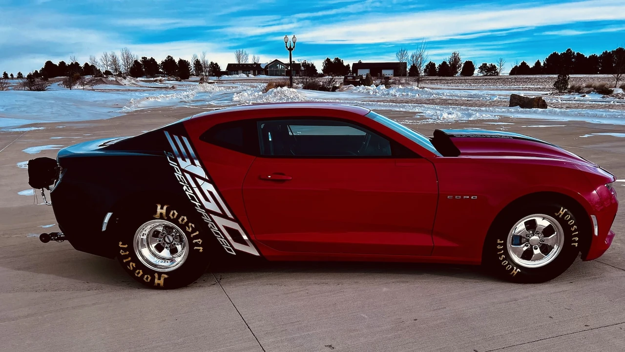 2017 Chevrolet Camaro 6th Gen - Image 2 of 18