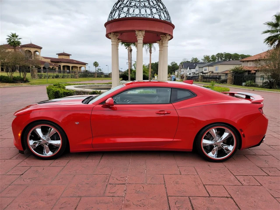 2017 Chevrolet Camaro 6th Gen - Image 2 of 31
