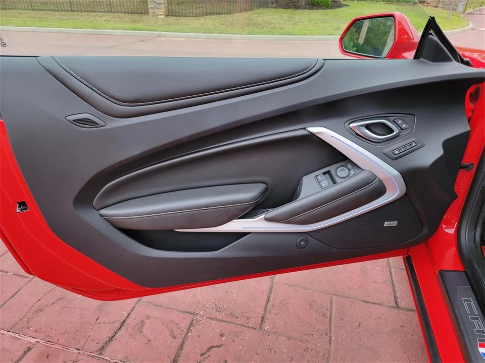 2017 Chevrolet Camaro 6th Gen - Image 19 of 31