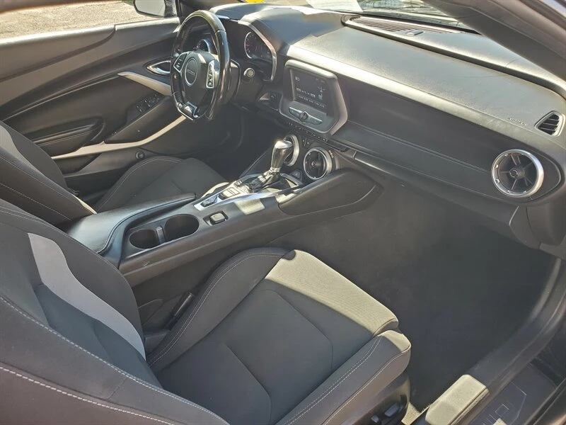2017 Chevrolet Camaro 6th Gen - Image 10 of 14
