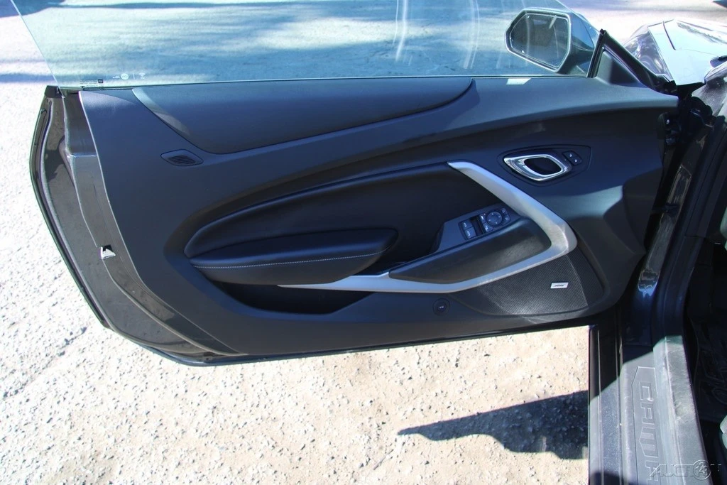 2017 Chevrolet Camaro 6th Gen - Image 11 of 21
