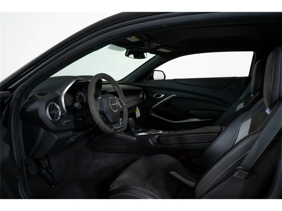 2017 Chevrolet Camaro 6th Gen - Image 19 of 31