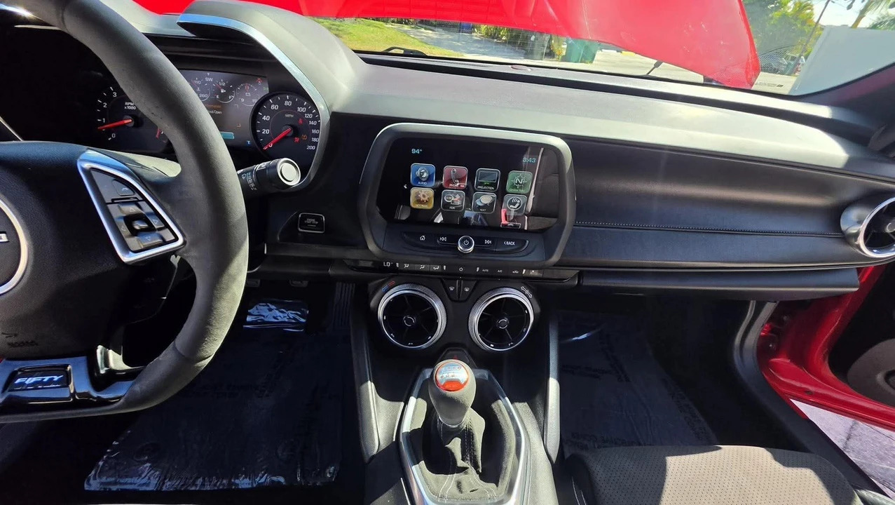 2017 Chevrolet Camaro 6th Gen - Image 27 of 31