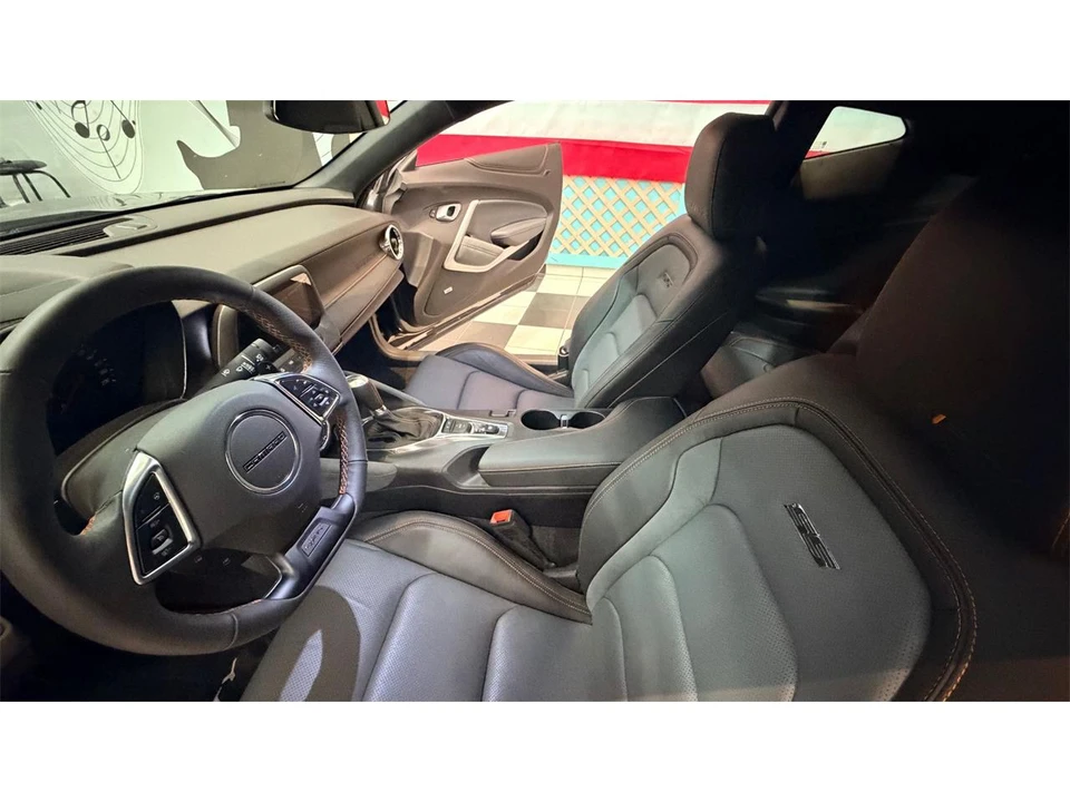 2017 Chevrolet Camaro 6th Gen - Image 7 of 31