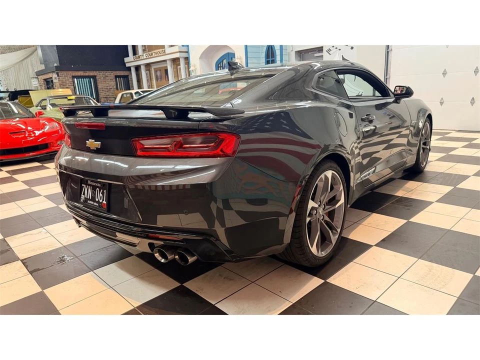 2017 Chevrolet Camaro 6th Gen - Image 5 of 31