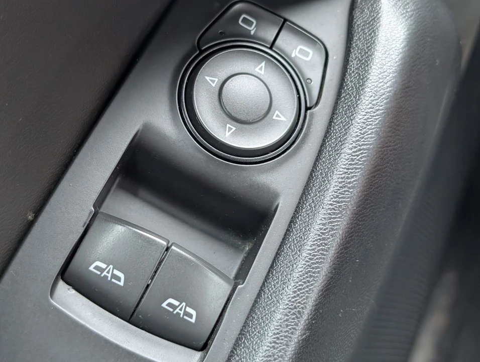 2017 Chevrolet Camaro 6th Gen - Image 10 of 21