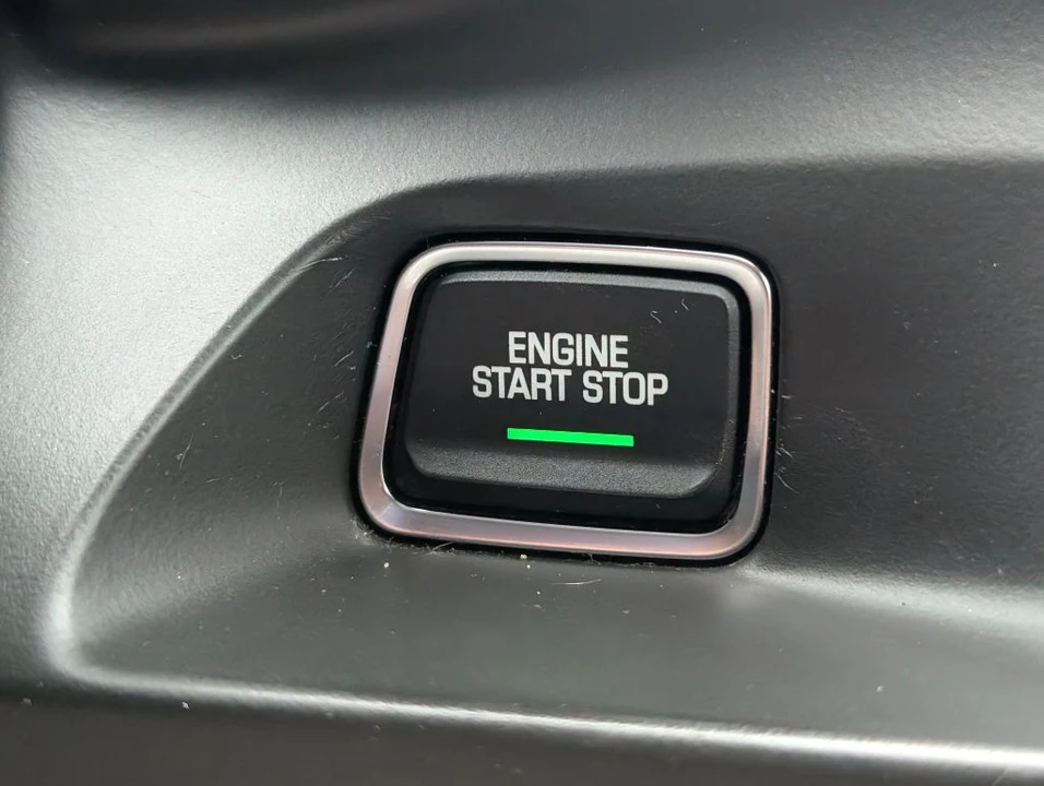 2017 Chevrolet Camaro 6th Gen - Image 15 of 21