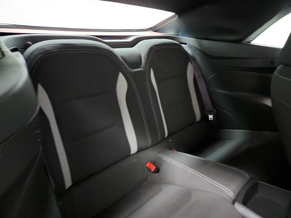 2017 Chevrolet Camaro 6th Gen - Image 26 of 31