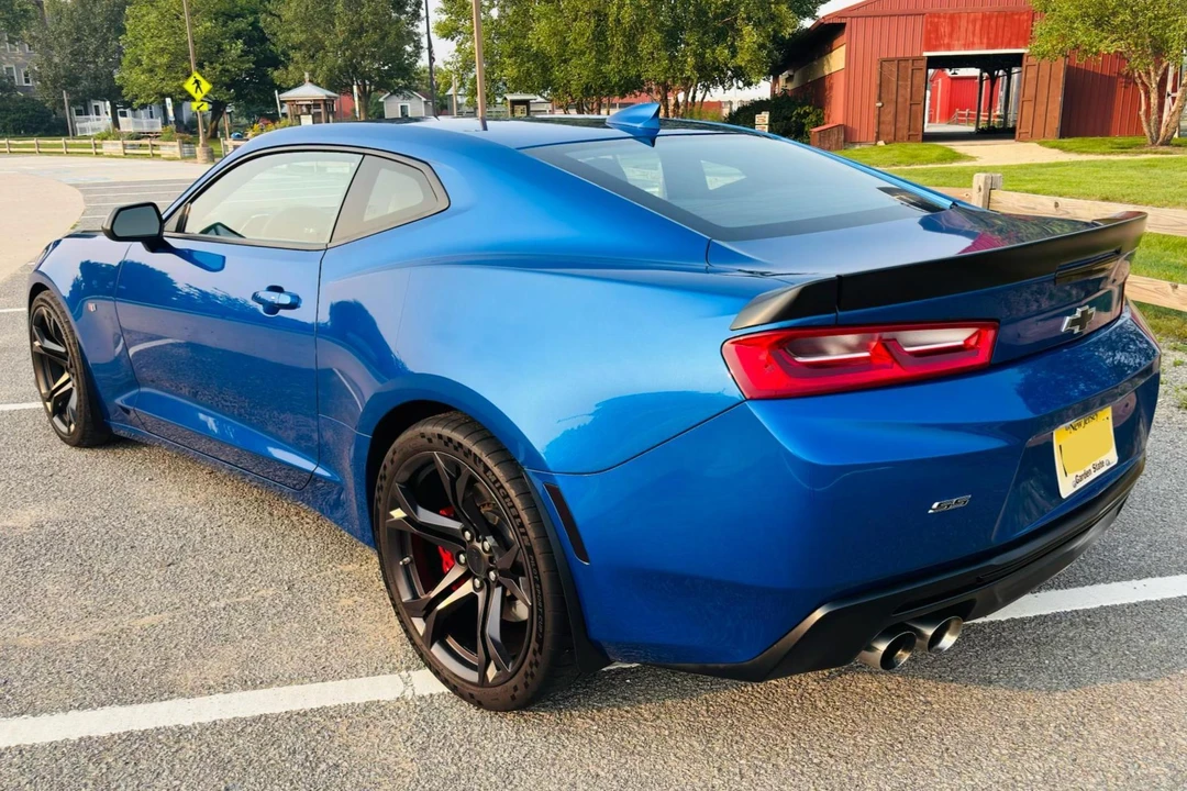 2017 Chevrolet Camaro SS 6th Gen - Image 4 of 31