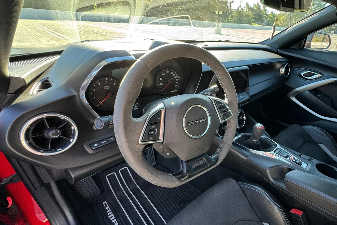 2017 Chevrolet Camaro SS 6th Gen - Image 26 of 31