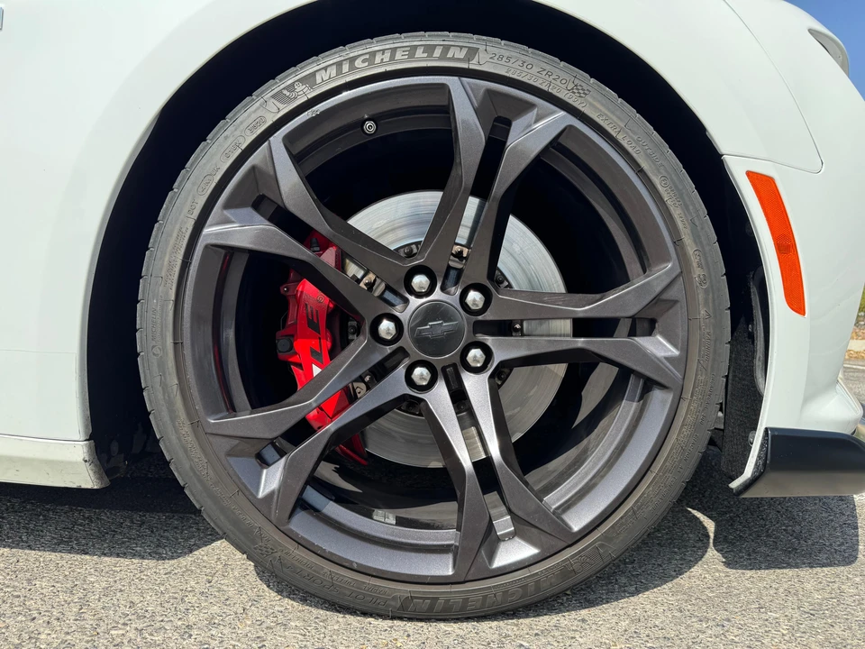 2017 Chevrolet Camaro SS 6th Gen - Image 28 of 31