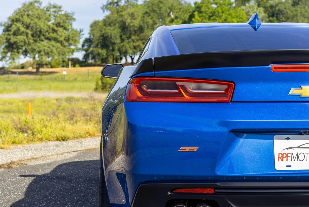 2017 Chevrolet Camaro SS 6th Gen - Image 25 of 31