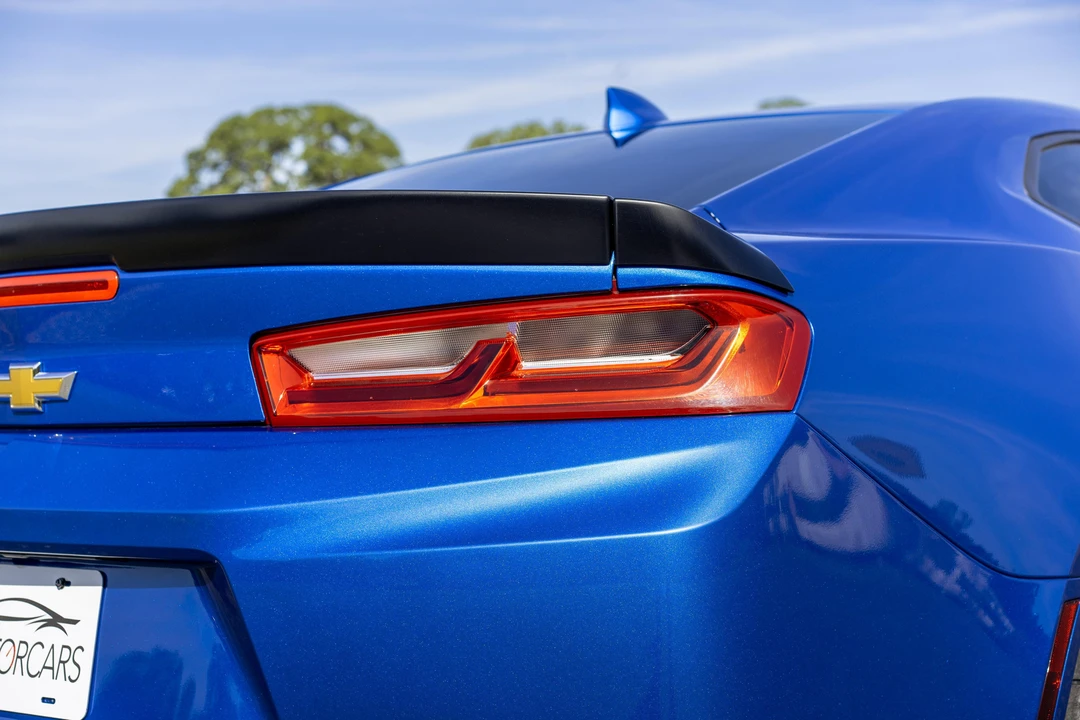 2017 Chevrolet Camaro SS 6th Gen - Image 28 of 31