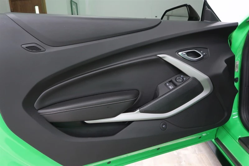 2017 Chevrolet Camaro SS 6th Gen - Image 27 of 31