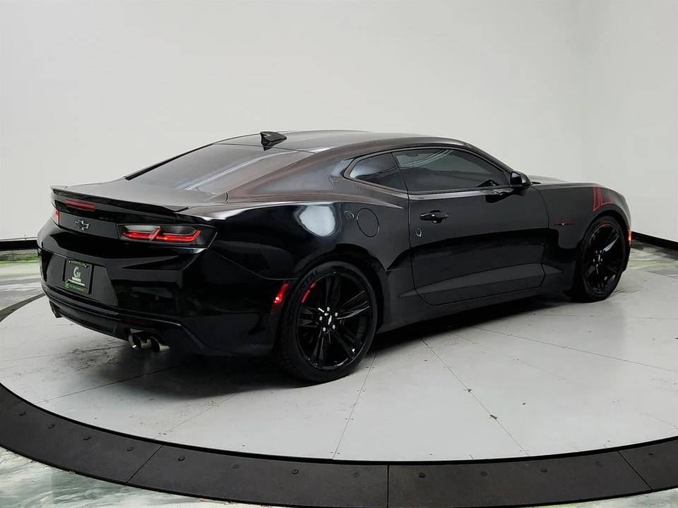 2017 Chevrolet Camaro 6th Gen - Image 5 of 12